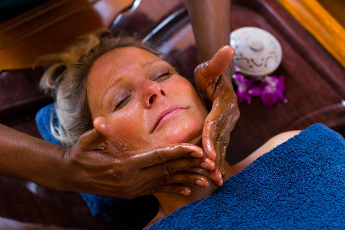 Gesichtsmassage